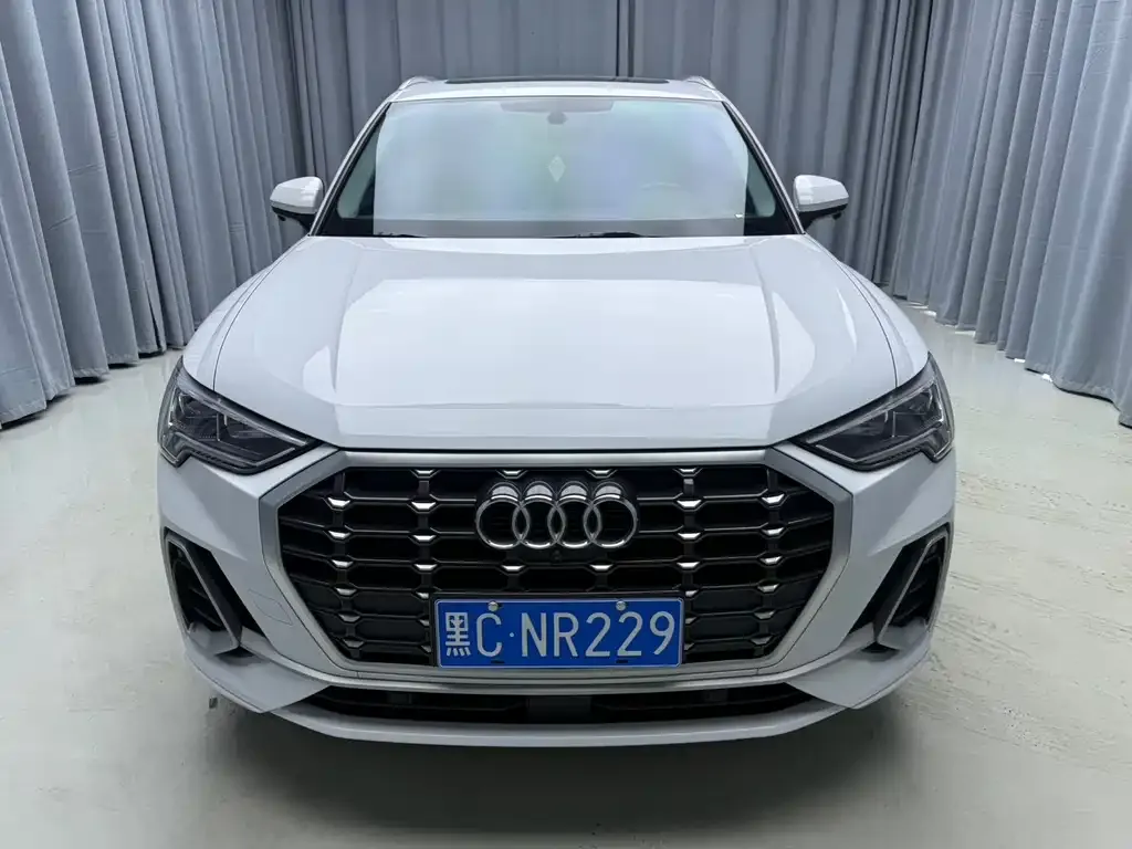 Audi Q3 — фото 5