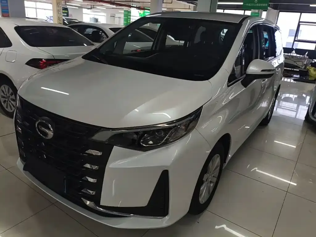 GAC Motor Trumpchi M6 — фото 1