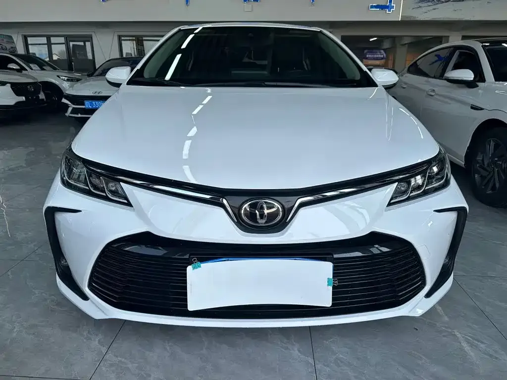 Toyota Corolla — фото 6