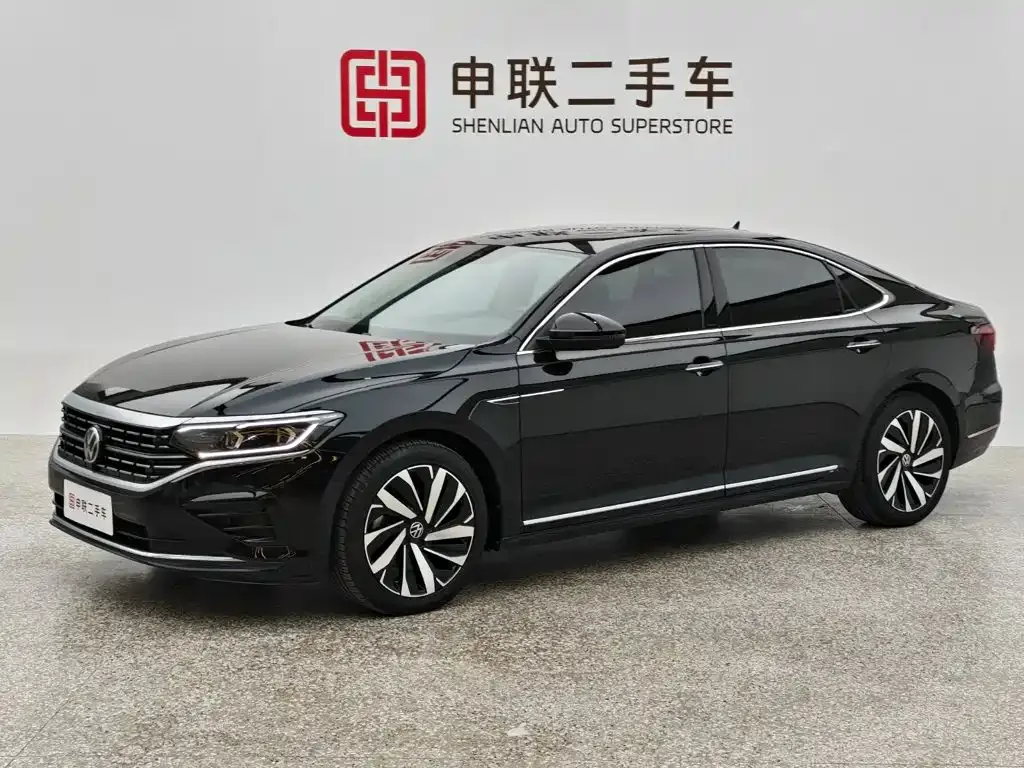 Volkswagen Passat — фото 1
