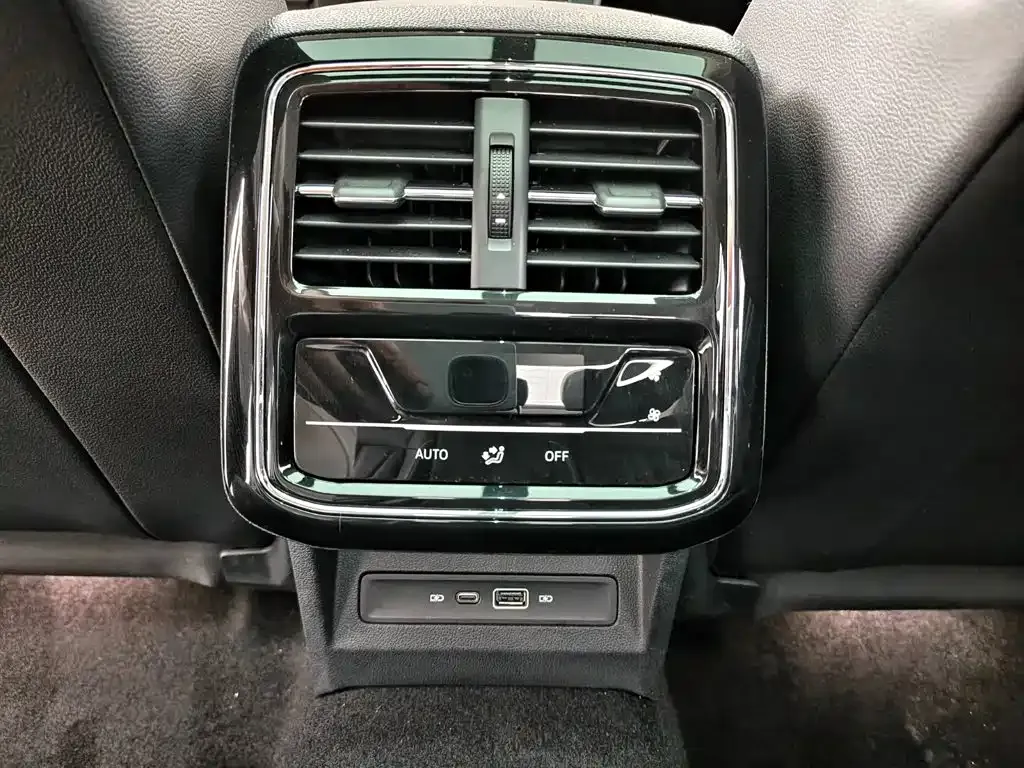 Volkswagen Passat — фото 4