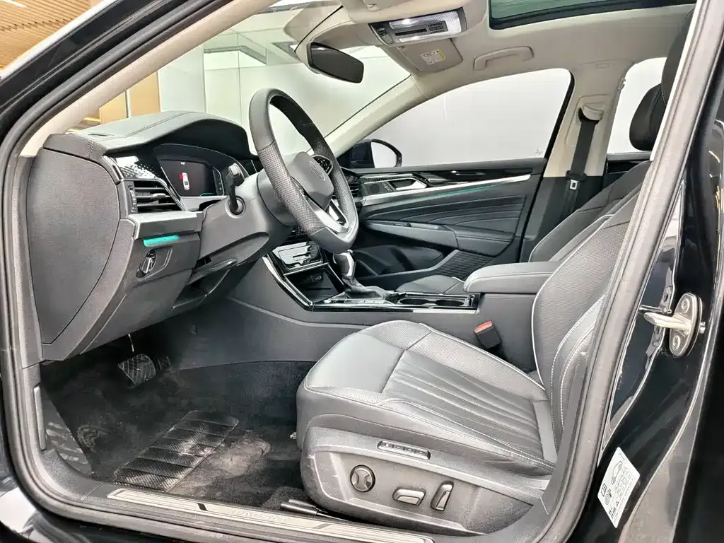 Volkswagen Passat — фото 9