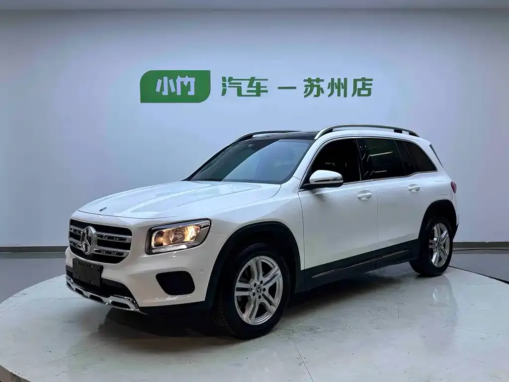 Mercedes-Benz GLB — фото 1