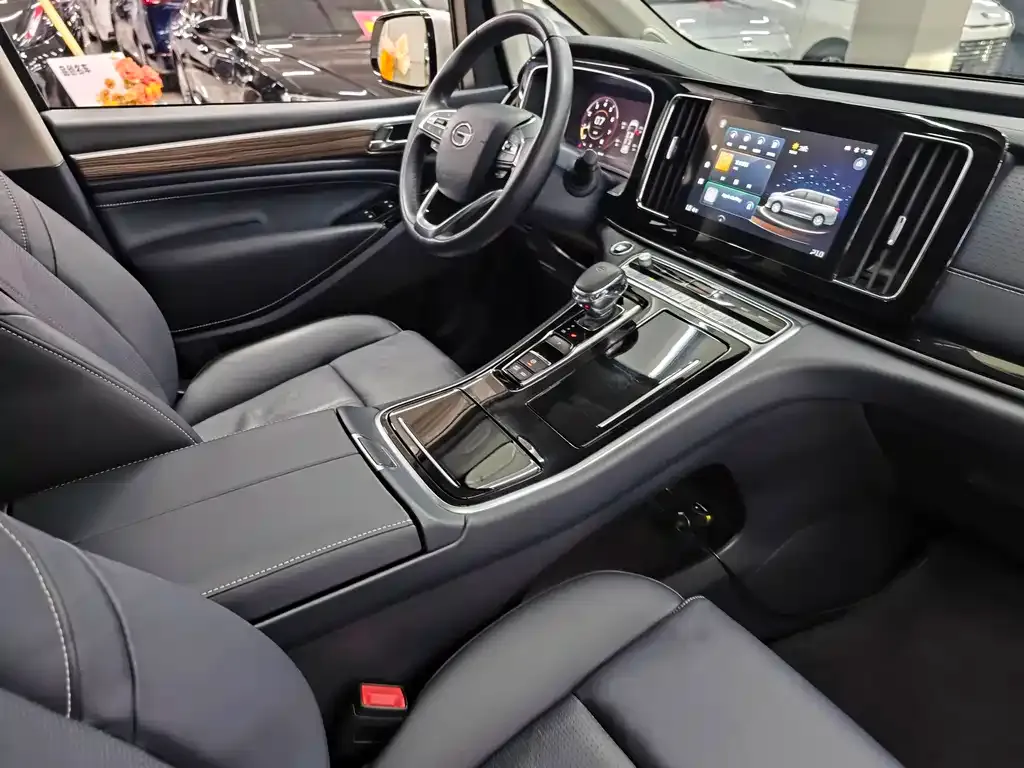GAC Motor Trumpchi M8 — фото 10