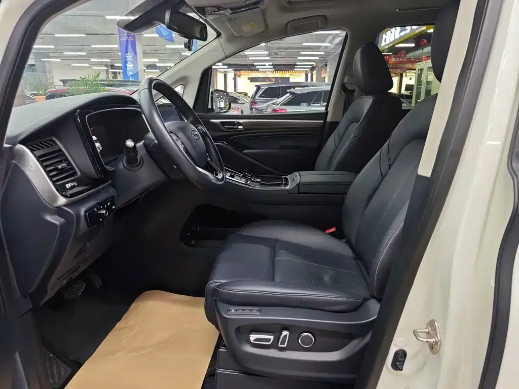 GAC Motor Trumpchi M8 — фото 3