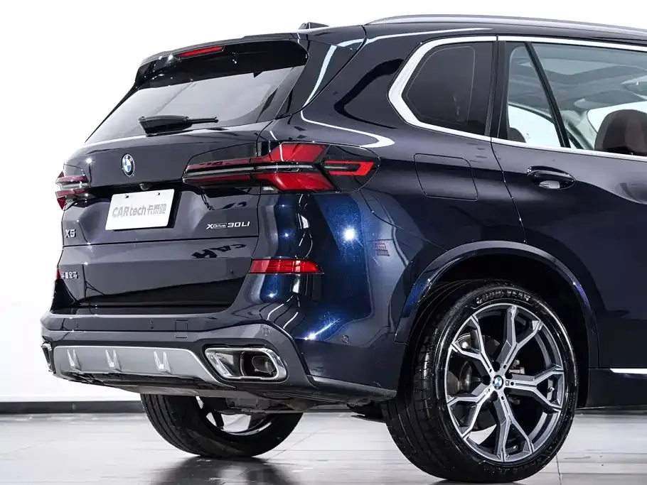 BMW X5 — фото 9