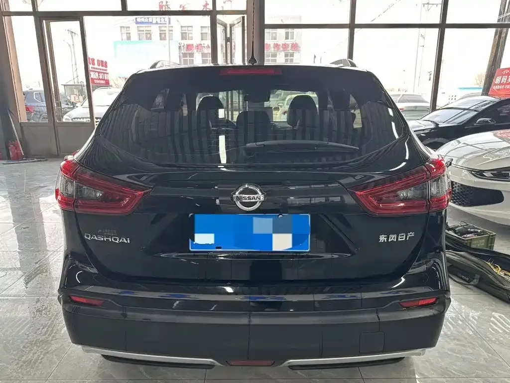 Nissan Qashqai — фото 7