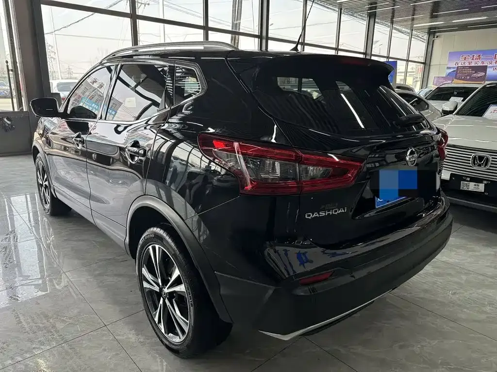 Nissan Qashqai — фото 5