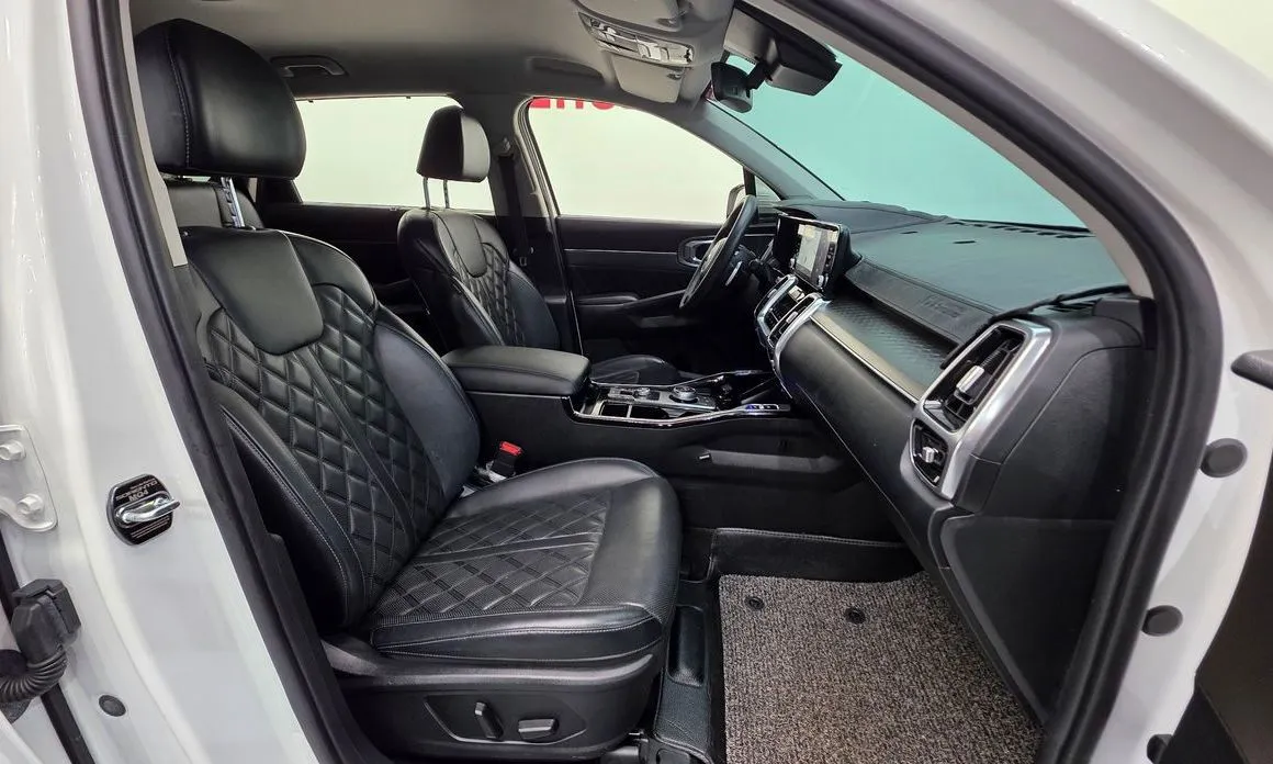 Kia Sorento — фото 8