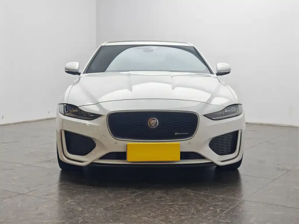 Jaguar XEL — фото 2