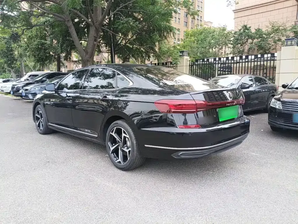 Volkswagen Passat — фото 9
