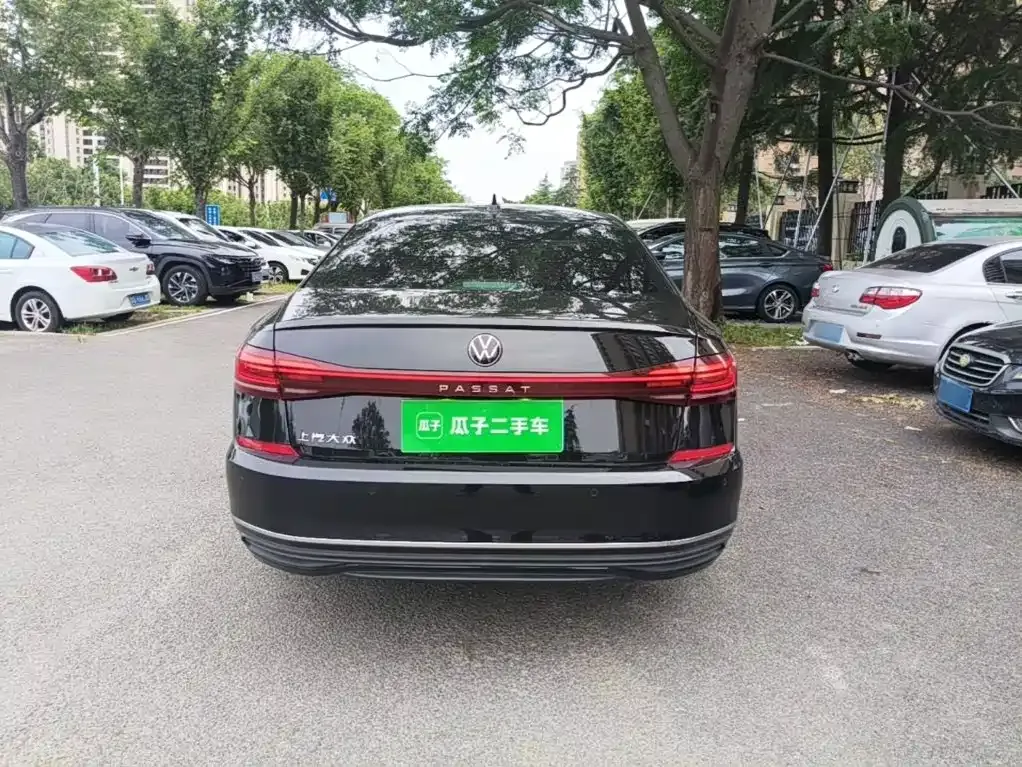 Volkswagen Passat — фото 7