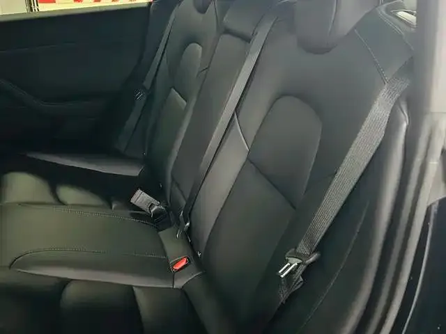 Tesla Model 3 — фото 2