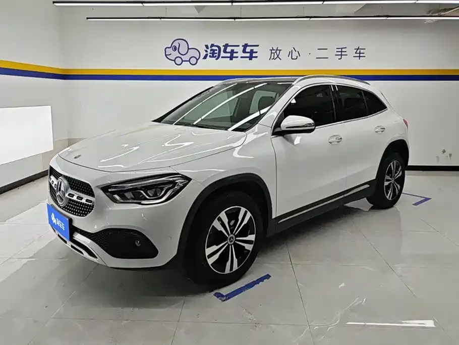 Mercedes-Benz GLA — фото 1