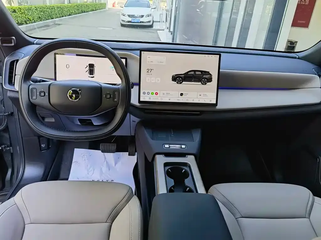 Volvo XC70 Plug-in Hybrid — фото 3
