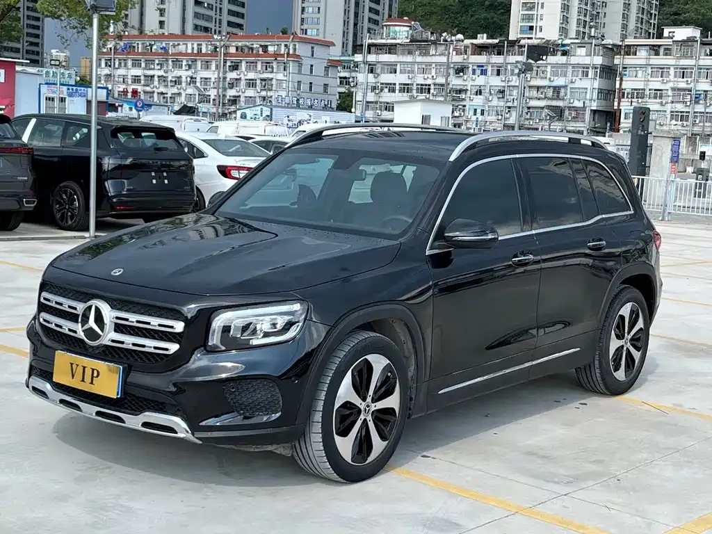 Mercedes-Benz GLB — фото 10