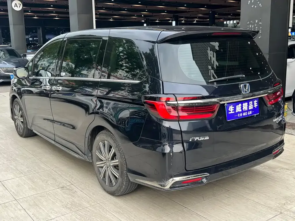Honda Odyssey — фото 3