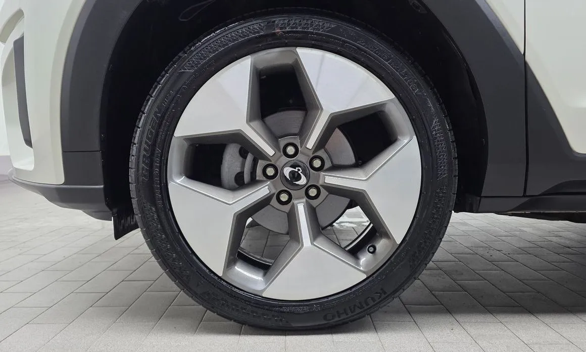 KG Mobility (Ssangyong) Torres — фото 4
