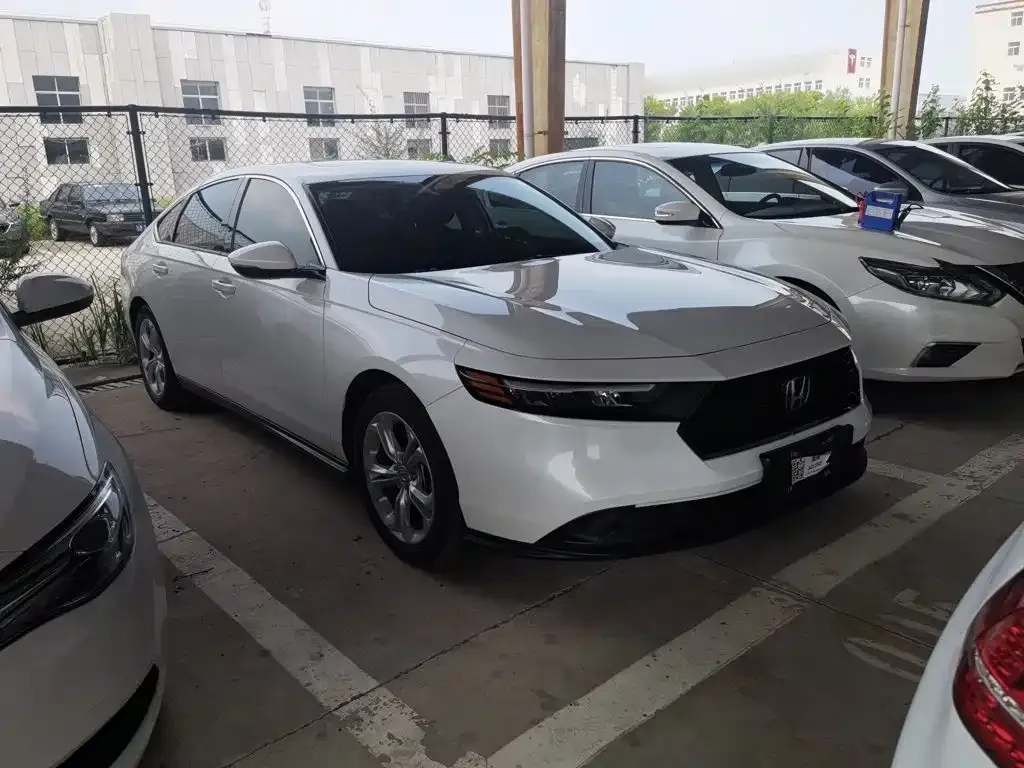 Honda Accord — фото 2