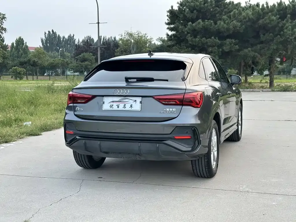 Audi Q3 Sportback — фото 10