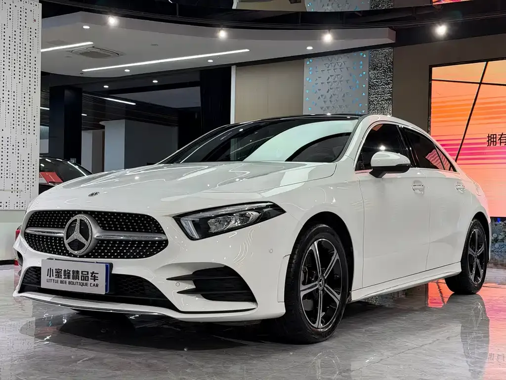 Mercedes-Benz A-Class — фото 1
