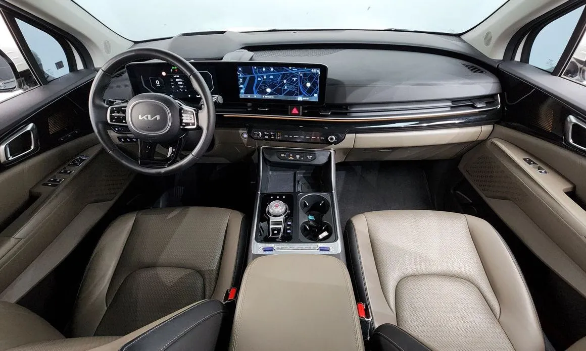 Kia Carnival — фото 10