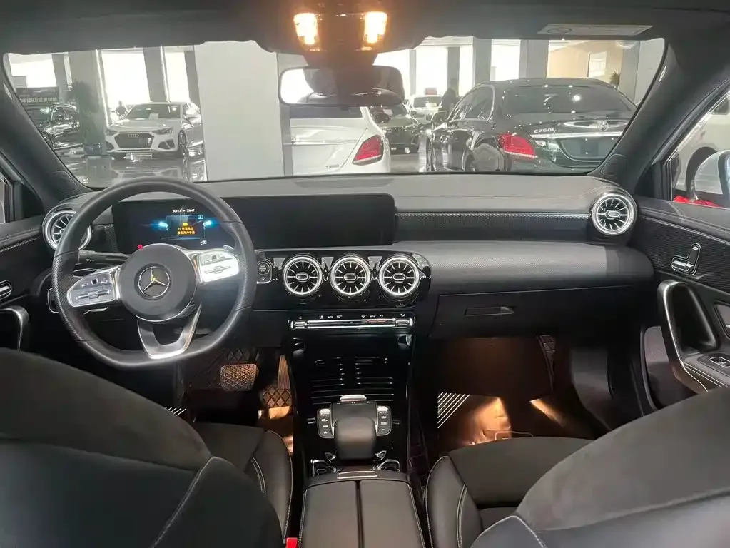 Mercedes-Benz A-Class — фото 10