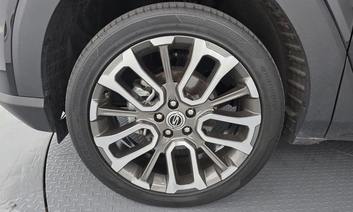 KG Mobility (Ssangyong) Torres — фото 10