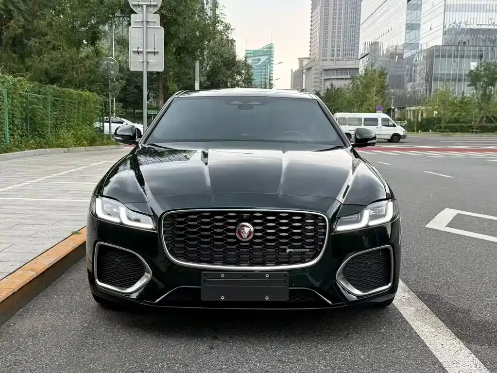 Jaguar XFL — фото 8