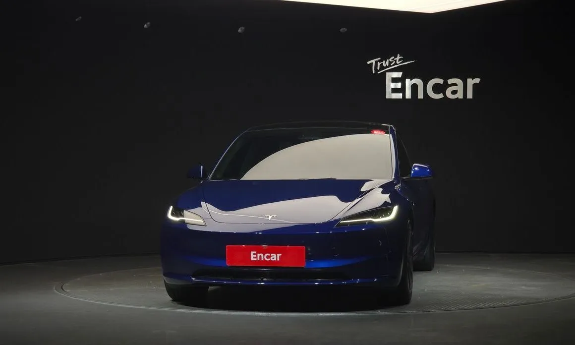 Tesla Model 3 — фото 9