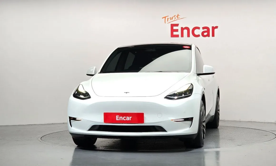 Tesla Model Y — фото 2