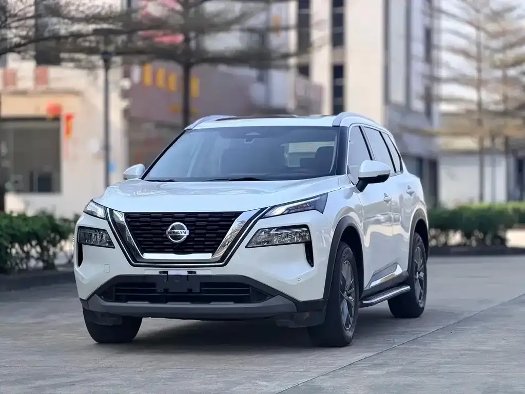 Nissan X-Trail — фото 1