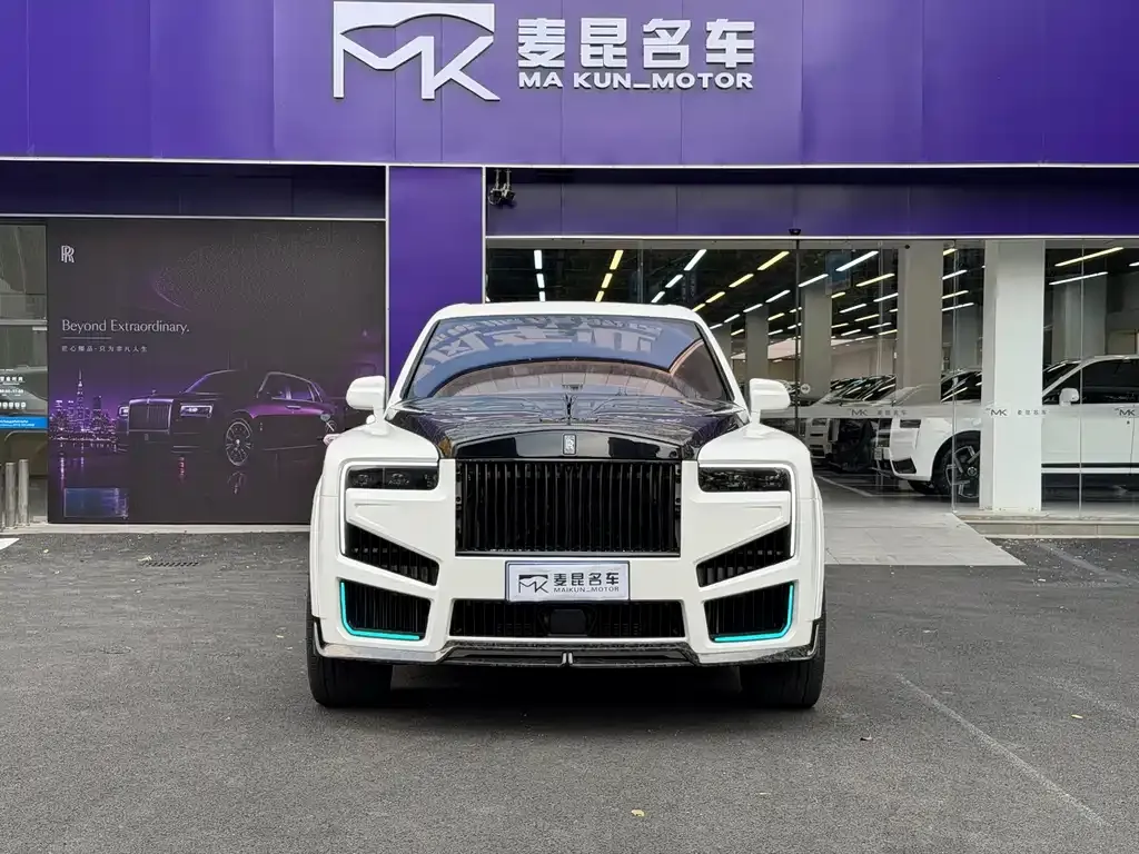 Rolls-Royce Cullinan — фото 1
