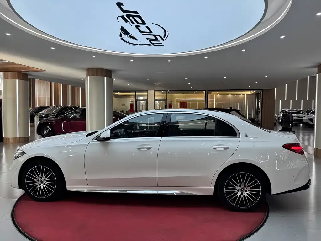 Mercedes-Benz C-Class — фото 5
