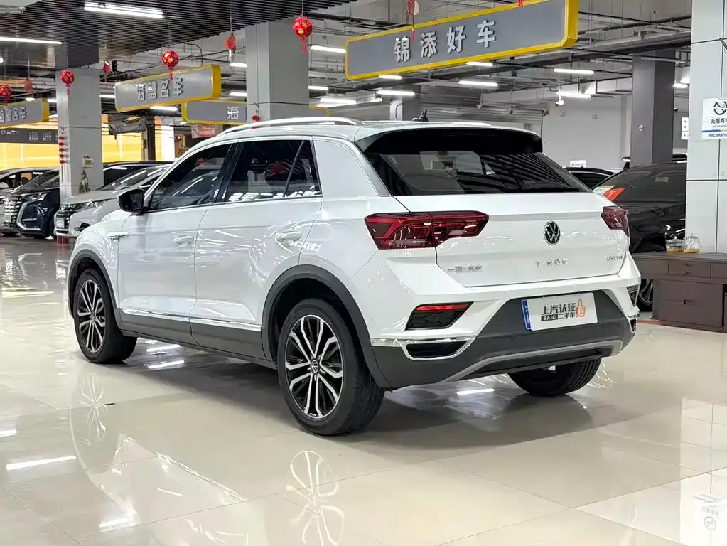 Volkswagen T-Roc — фото 3