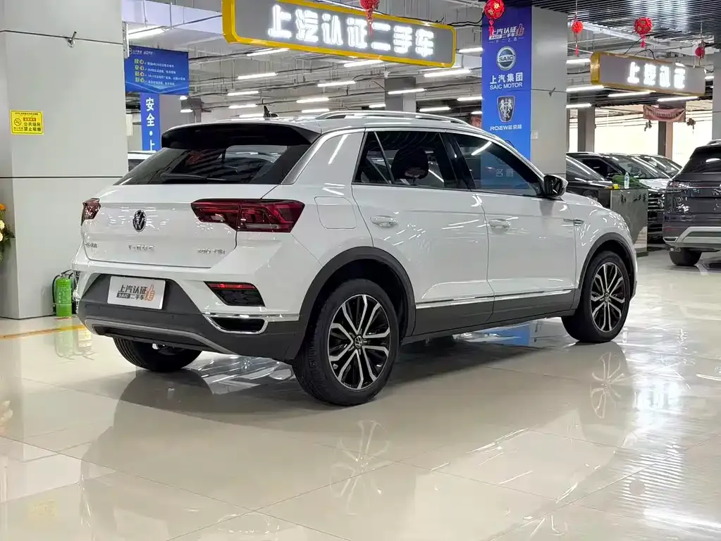 Volkswagen T-Roc — фото 4