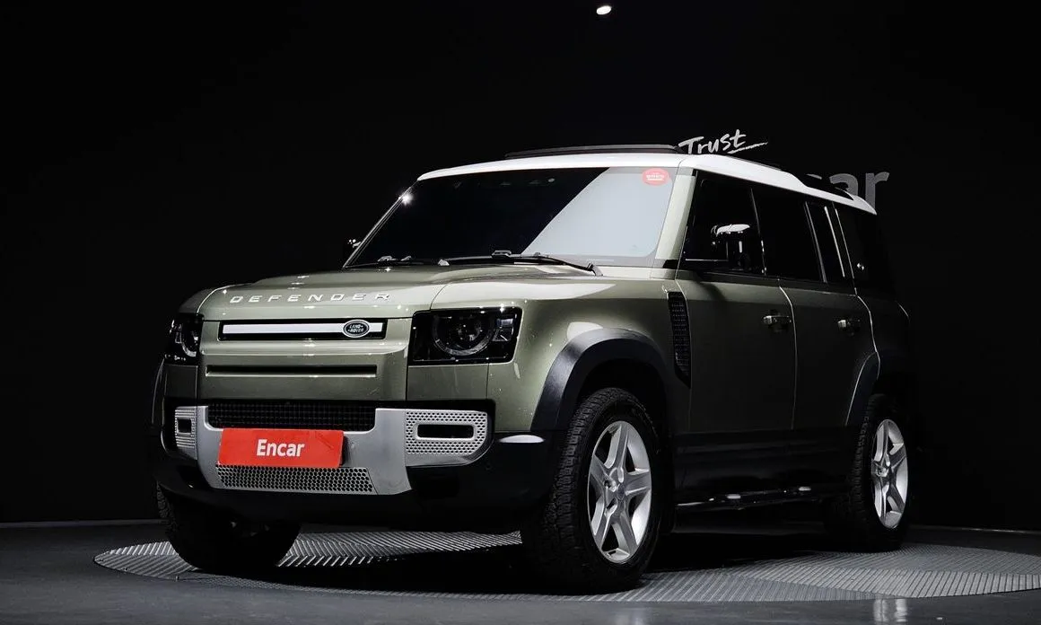 Land Rover Defender — фото 1