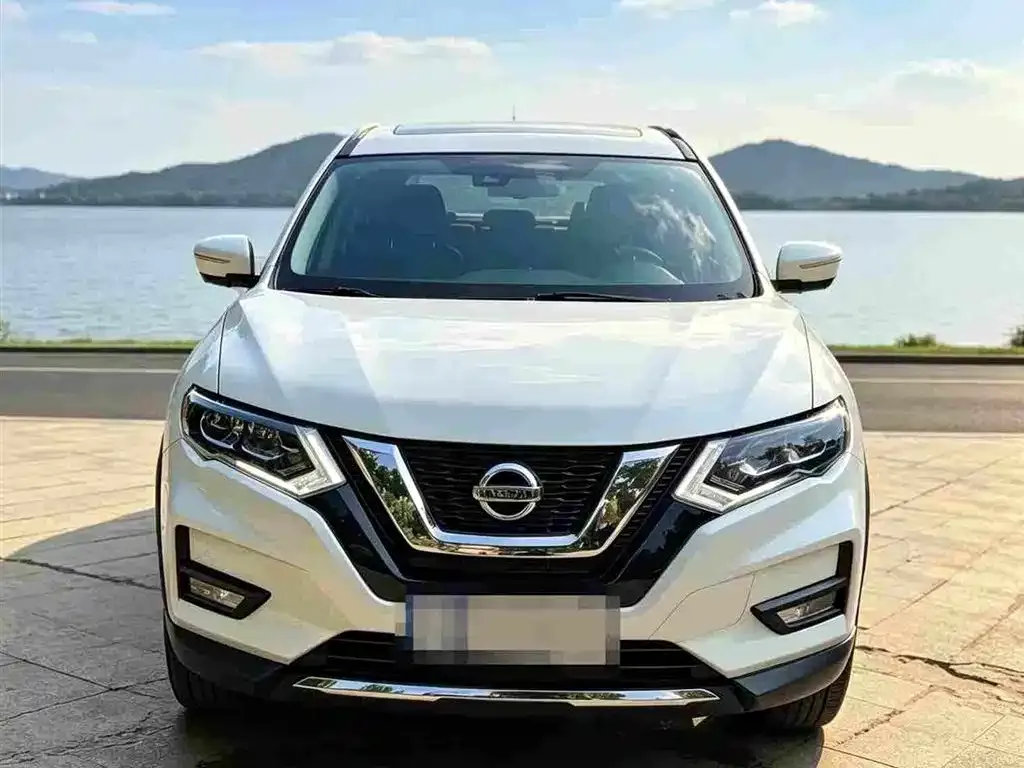 Nissan X-Trail — фото 9