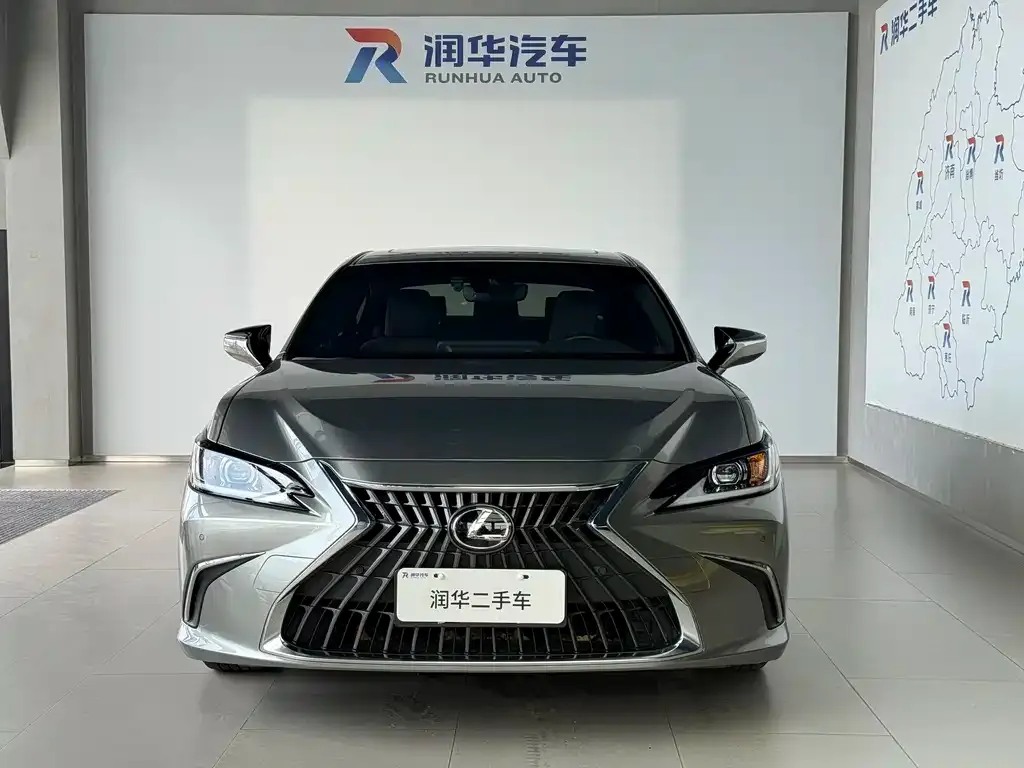 Lexus ES — фото 10