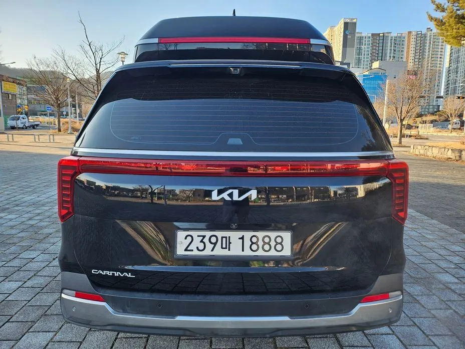 Kia Carnival — фото 3