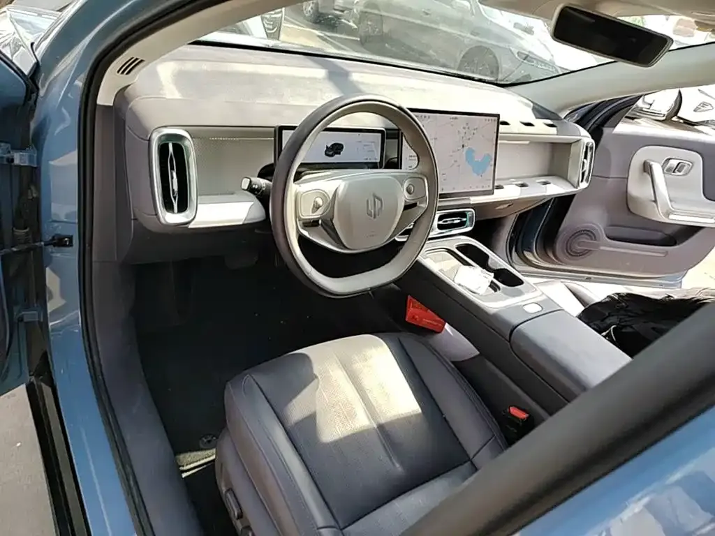 Leapmotor B01 — фото 6