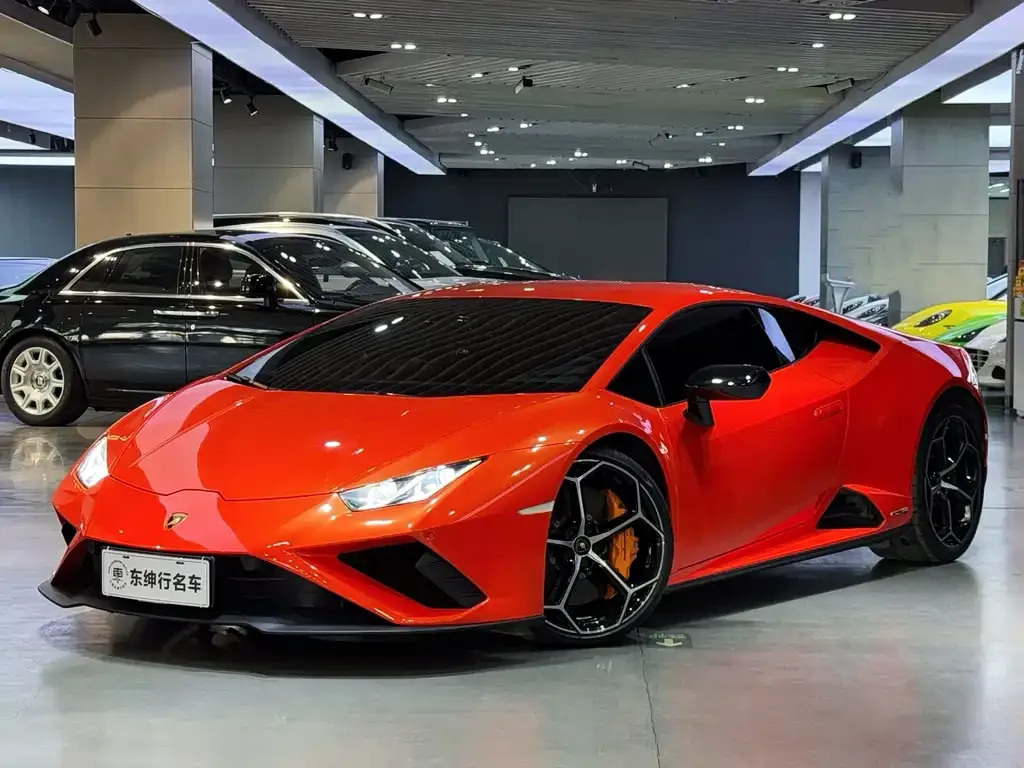Lamborghini Huracan — фото 1