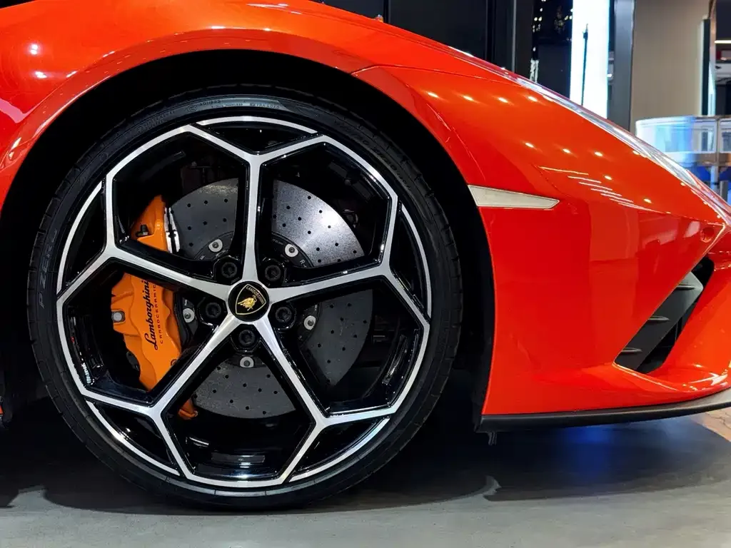 Lamborghini Huracan — фото 6
