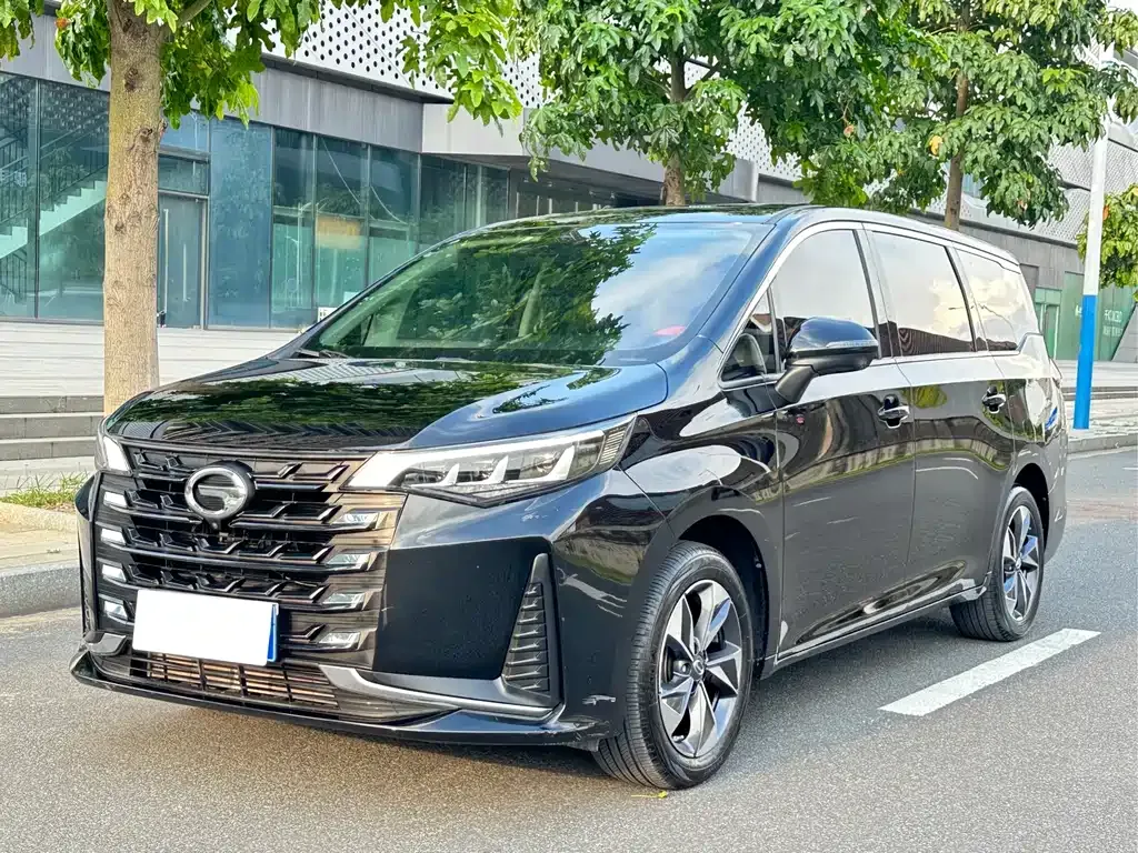 GAC Motor Trumpchi M6 — фото 1