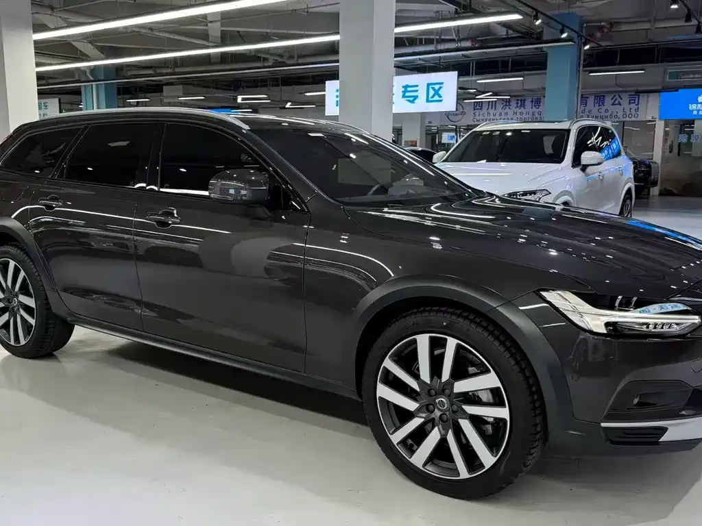 Volvo V90 — фото 9
