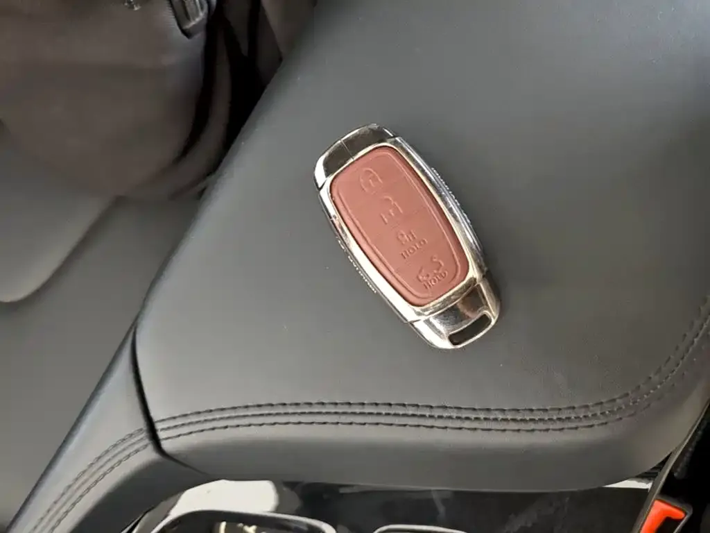 Hyundai Custo — фото 2