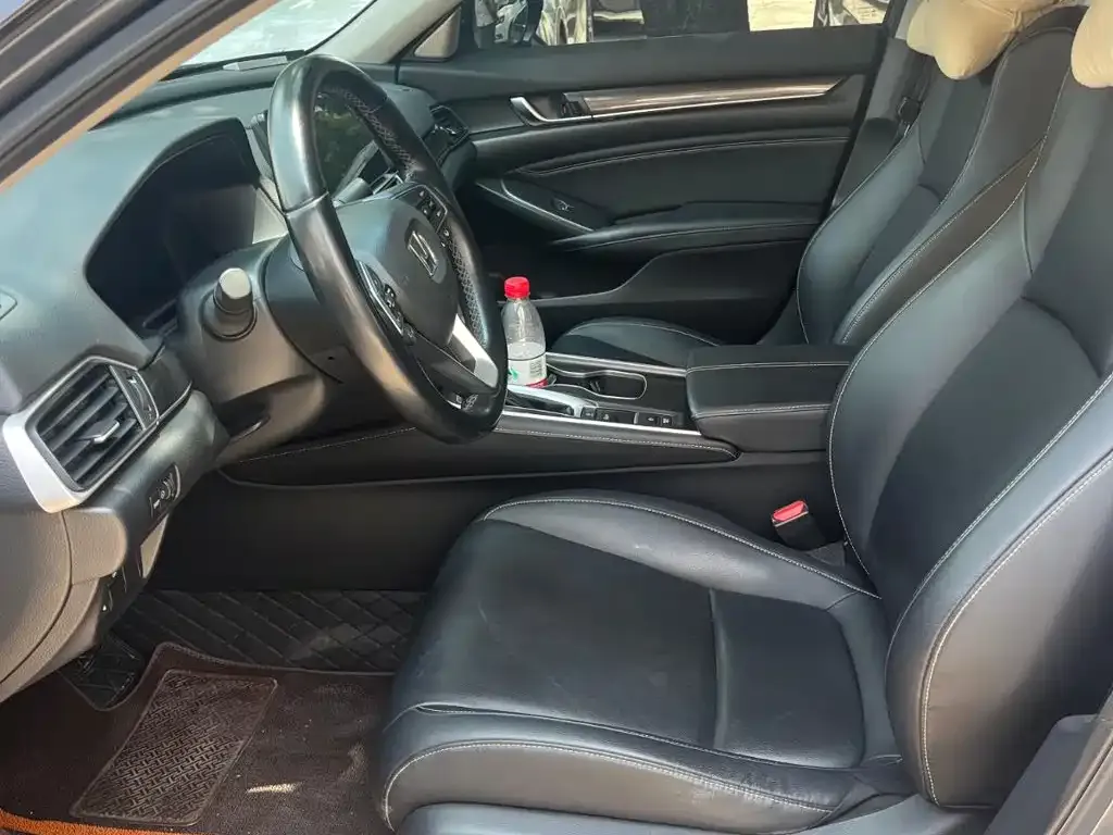 Honda Accord — фото 4