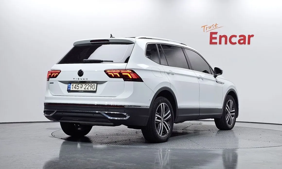 Volkswagen Tiguan — фото 2
