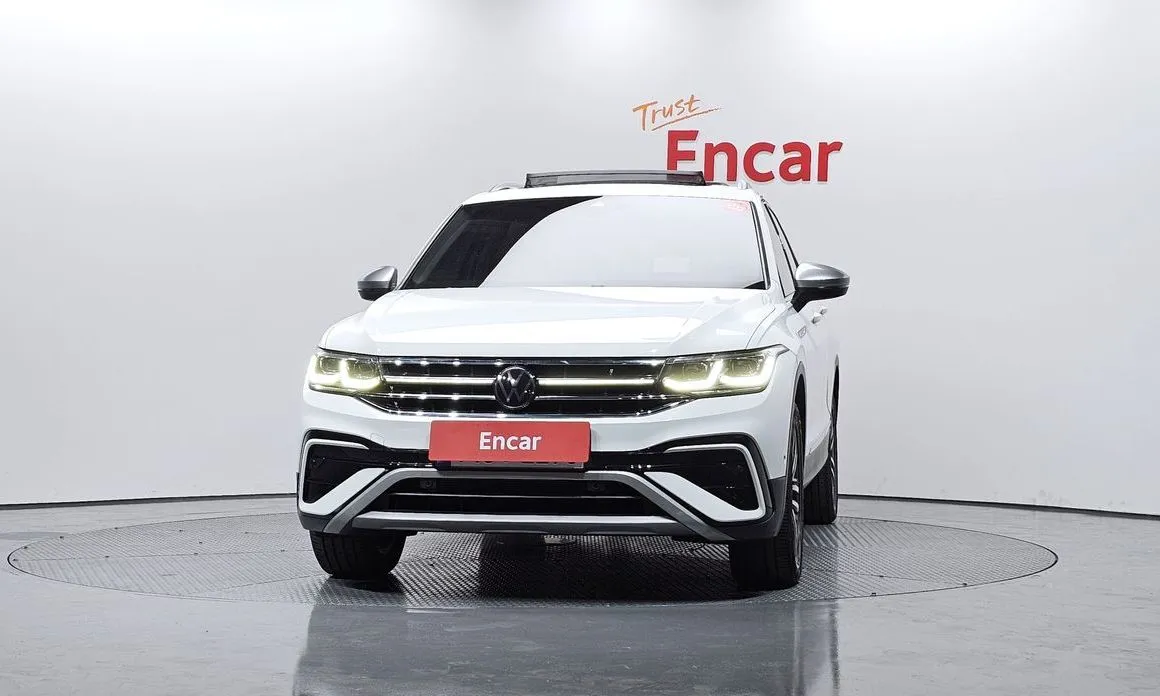 Volkswagen Tiguan — фото 10