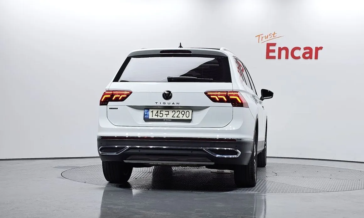 Volkswagen Tiguan — фото 4